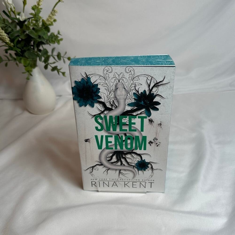 Sweet Venom Rina Kent Deluxe Sprayed Edges Paperback Dark Romance NEW